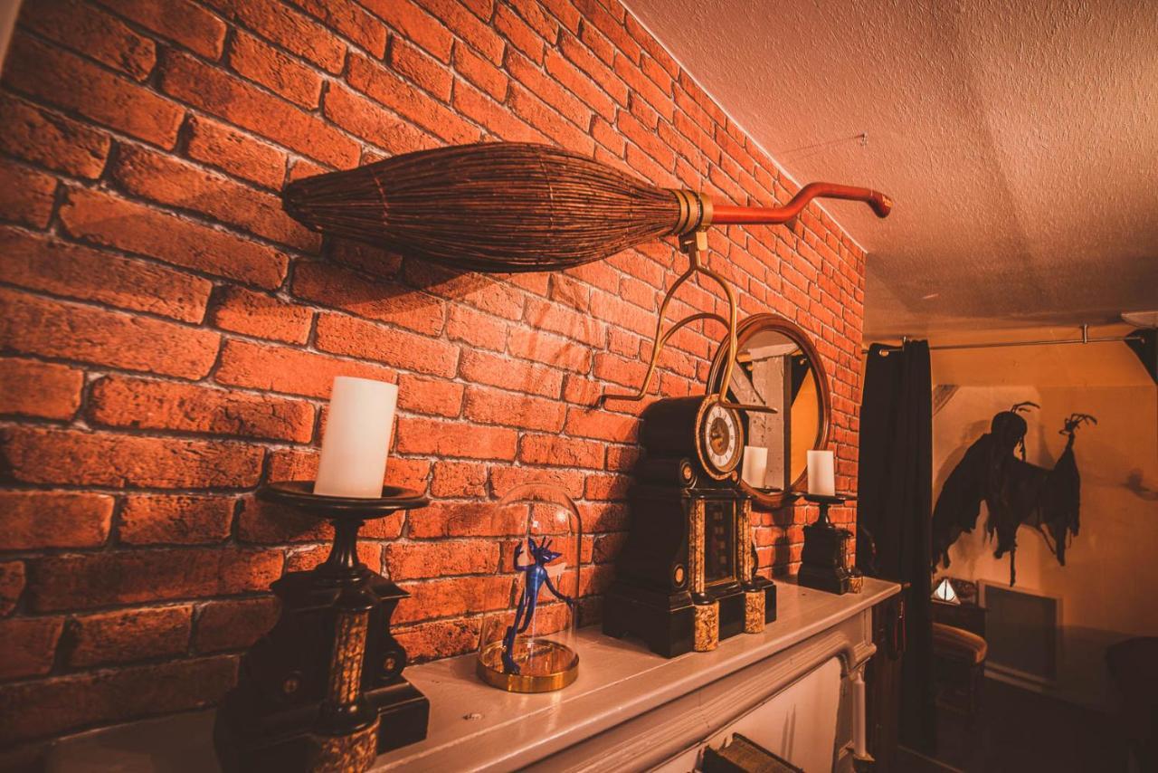 Repaire Du Sorcier Un Apartement Magique Troyes Luaran gambar